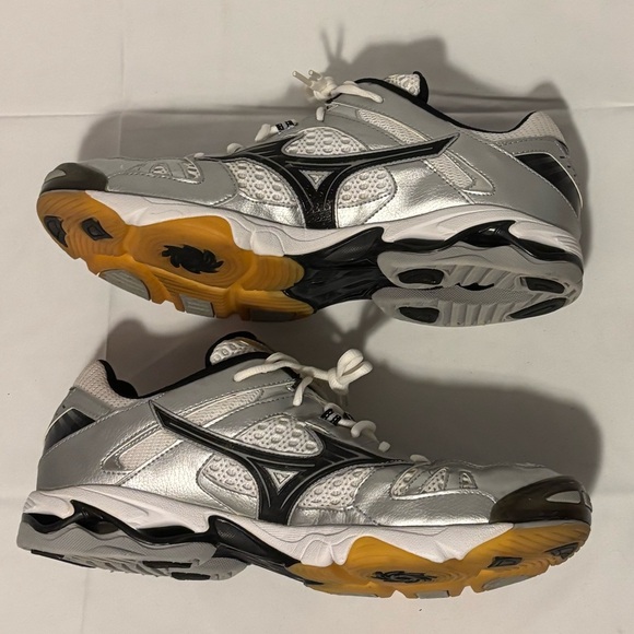 Mizuno Wave Silver White Black Gum Men’s Size 14 Shoes - Picture 3 of 7